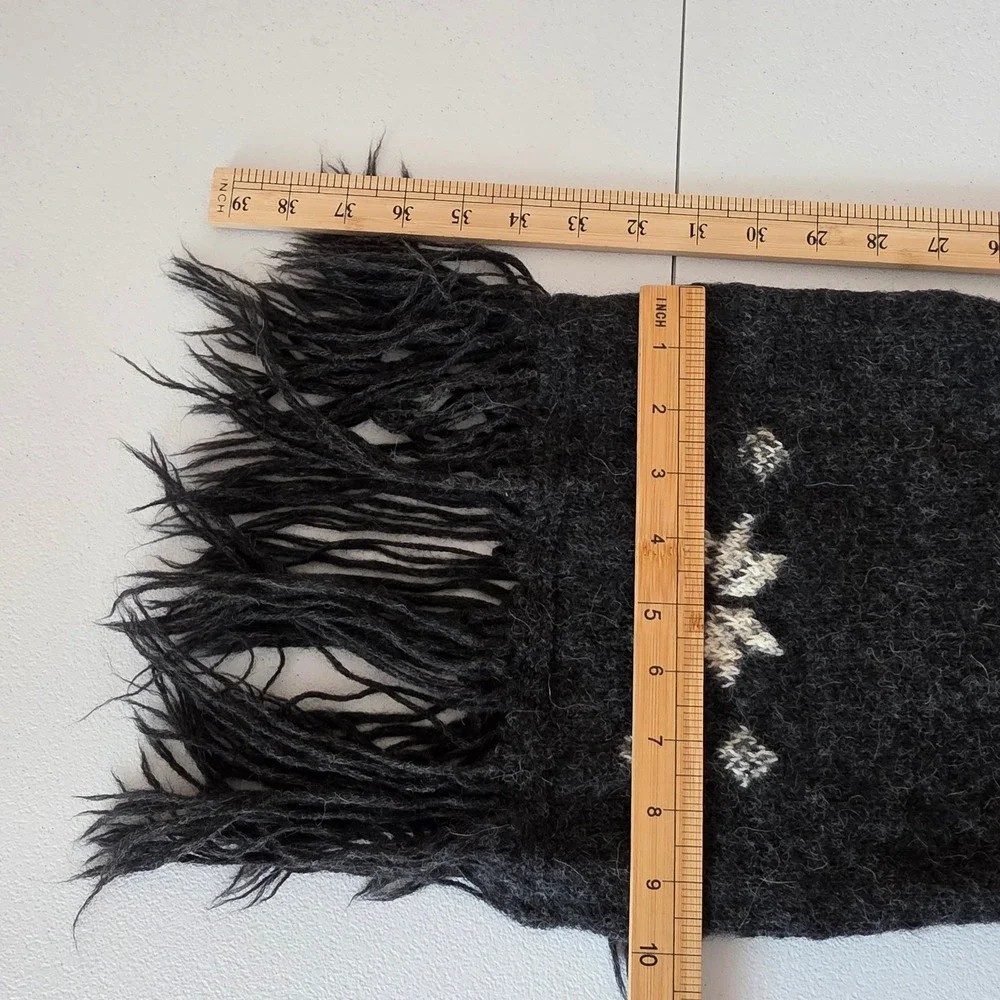 Artesanias Pachamama Scarf Women Charcoal Snowflake 100% Alpaca Wool Fringe Boho